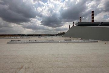 Şişecam, Eskişehir fabrikasında da Form’un sürdürülebilir doğal havalandırma çözümlerini tercih etti