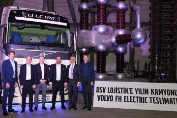 Volvo Trucks, DSV Lojistik’e Bugüne Kadarki En Büyük Elektrikli Kamyon Filo Teslimatını Gerçekleştirdi