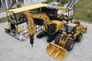 BORUSAN CAT, MERMERE ÖZEL ÜRÜN VE ÇÖZÜMLERİYLE MARBLE İZMİR FUARI’NA KATILDI
