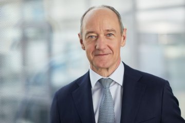 SIEMENS 2024 YILI GÜÇLÜ BÜYÜME BEKLENTİSİNİ KORUYOR