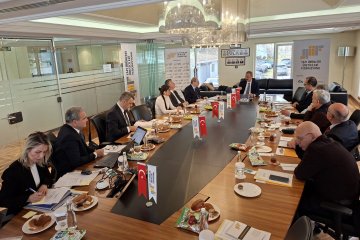 YÜF’te Güven Tazelendi: Adil Sani Konukoğlu Yeniden Başkan