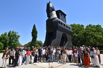“YALIN ŞEYLER ANADOLU ETKİNLİKLERİ” KAPSAMINDA İLK DURAK ÇANAKKALE OLDU