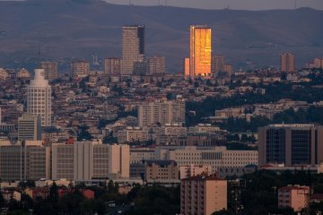 Konut piyasasında fiyatlar geriliyor, satılık ve kiralık konutlarda düşüş devam ediyor