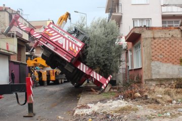 Metalurji ve Malzeme Mühendisi Erhan Mataracı enkaz kaldırma çalışmalarında çevreyi tehdit eden hataları anlattı