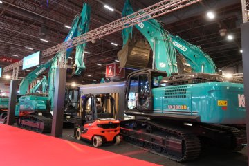 KOBELCO GÜÇLÜ EKSKAVATÖR MODELLERİYLE KOMATEK FUARI’NDA DİKKAT ÇEKTİ