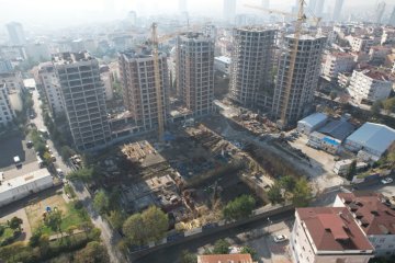 Şantiyeden... Yerinde kentsel dönüşümün başarılı örneklerinden biri: Kartal Metem Birlik Sitesi'ndeydik...