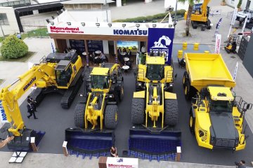 Komatsu, Gücü ve Verimlilikleri ile Öne Çıkan Modelleriyle Mermer Fuarı’nda Gövde Gösterisi Yaptı