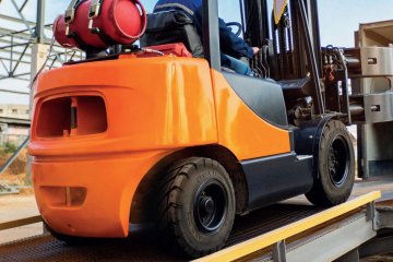 Petlas’ın havasız forklift lastikleri dayanıklılık ve verimlilik sunuyor