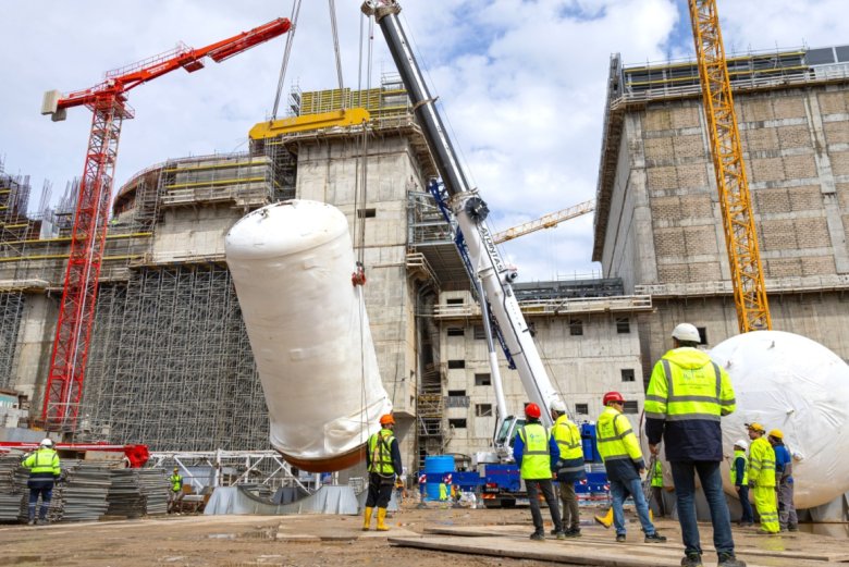 AKKUYU NGS’NİN 2. GÜÇ ÜNİTESİ’NİN REAKTÖR BİNASINDA BİRİNCİL DEVRE EKİPMANLARININ MONTAJI TAMAMLANDI