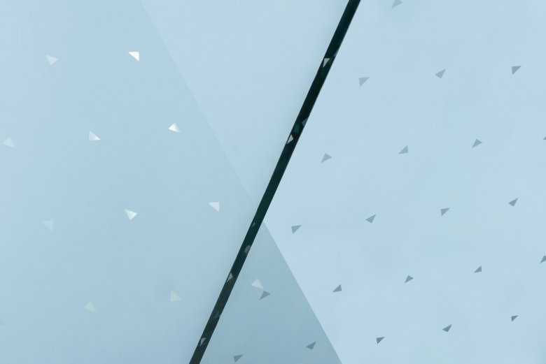 Mimari estetikten ödün vermeden kuş çarpışmaları yüzde 50 azaltan inovatif çözüm