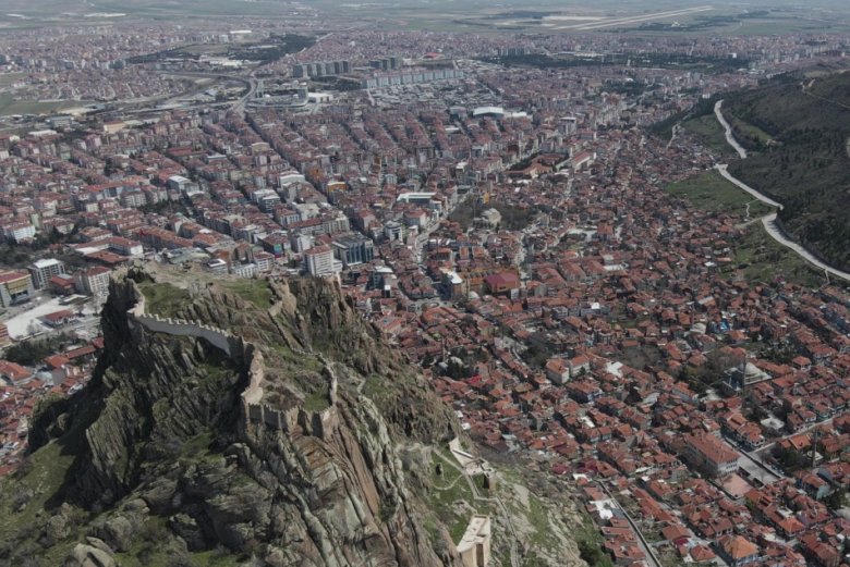 Ankara sessizce dönüşüyor... Deprem göçü ve mimari yapı kenti yeniden şekillendiriyor