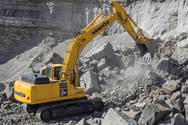 Efsane Komatsu PC390LC-11 Türkiye’de
