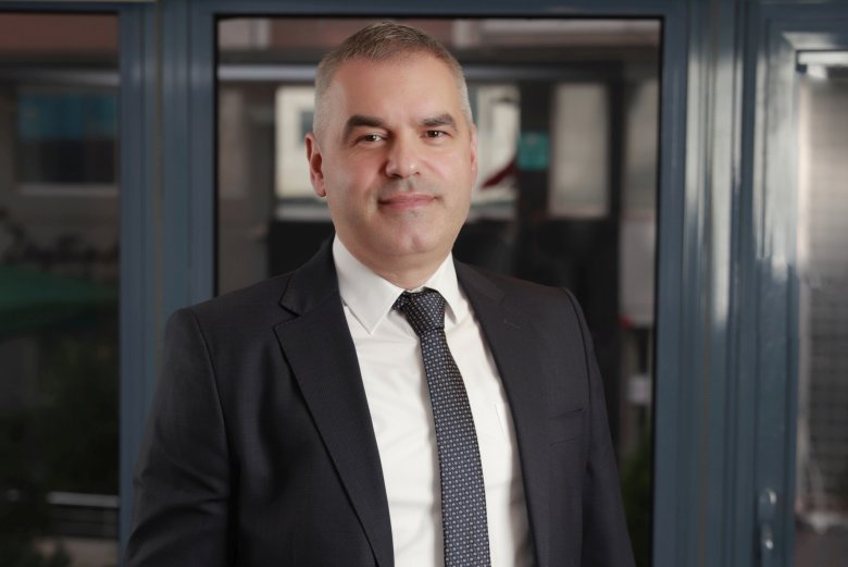 DOSİDER Başkanı Ekrem Erkut: "Isıtmada Mesele 'Hangi Ürün' Değil, 'Hangi Sistem Mimarisi' Sorusuna Doğru Yanıt Verebilmek"