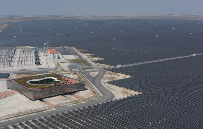Kalyon Karapınar GES'te Robsys robotları enerji verimliliğini artıracak