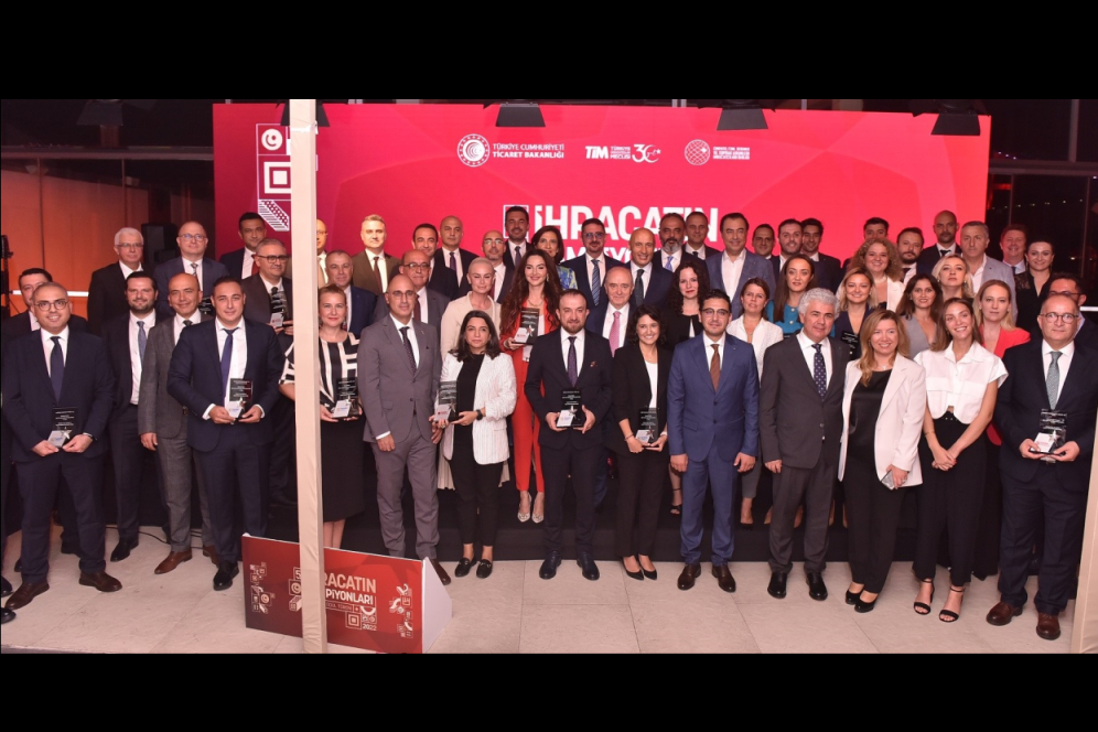 ÇCSİB Başkanı Erdem Çenesiz: “2024 çimento, cam ve seramik sektörleri için ihracatta artış yılı olacak”